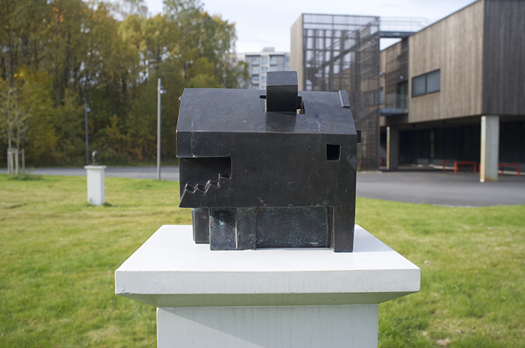 Skulpturhagen, HUSET av Hanne Tyrmi Foto: Jeannette Christensen