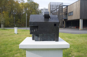 Skulpturhagen, HUSET av Hanne Tyrmi Foto: Jeannette Christensen