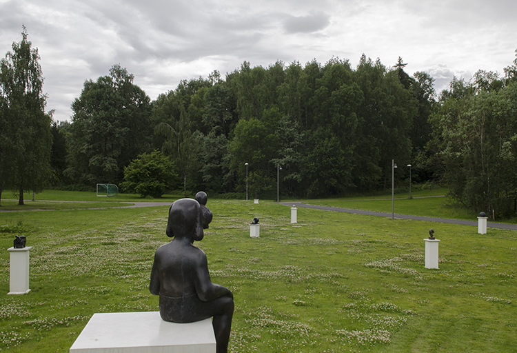 Skulpturhagen, LOOKING UP, VERSJON II av Petter Hepsø Foto: Signe Marie Andersen