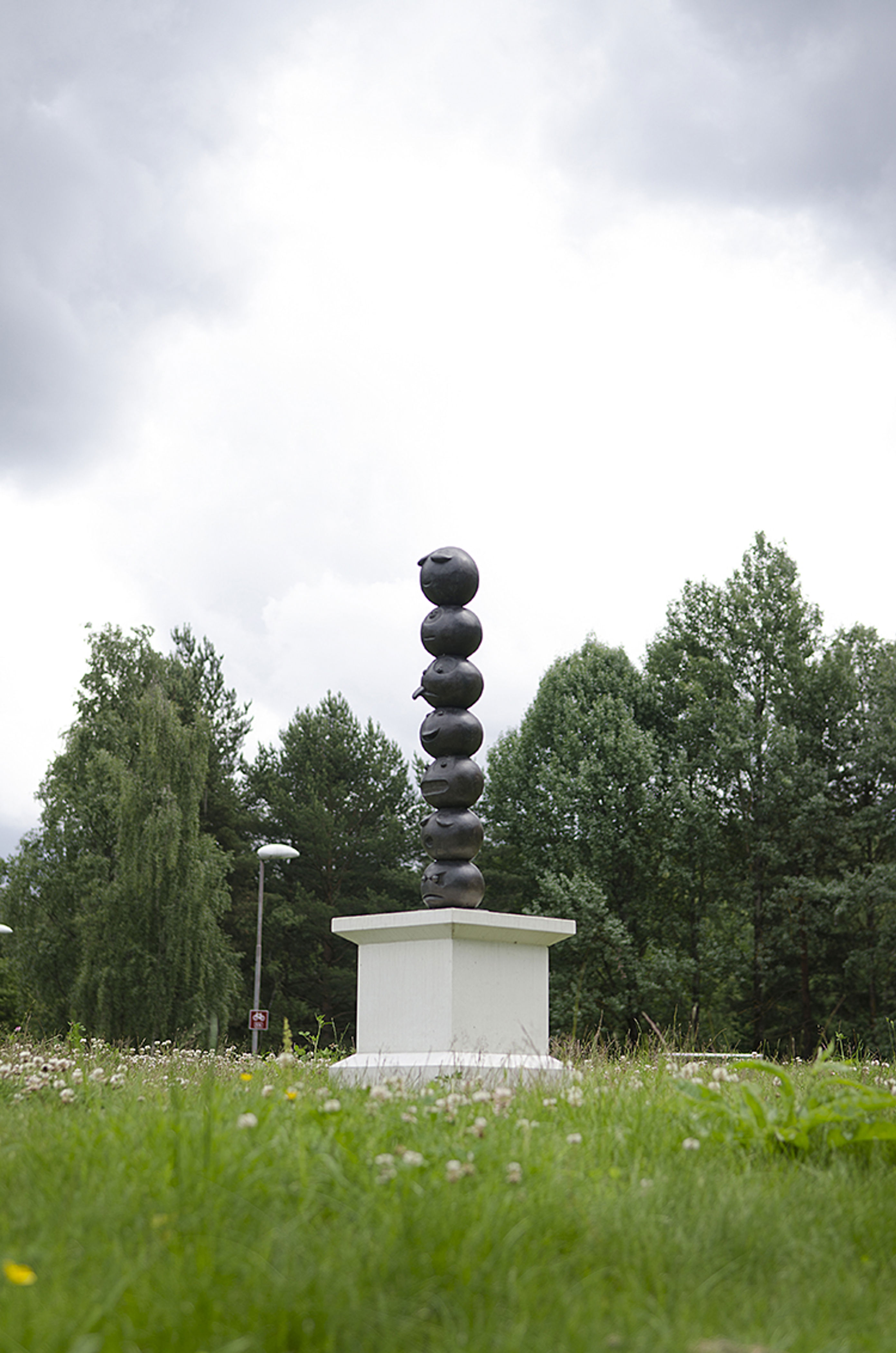 Skulpturhagen, TOTEM av Bjørn Bjarre Foto: Signe Marie Andersen