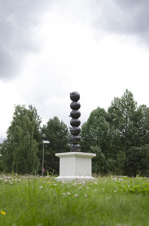Skulpturhagen, TOTEM av Bjørn Bjarre Foto: Signe Marie Andersen