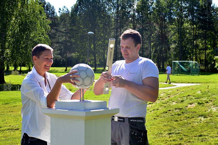 FOOTBALL av Khaled Jarrar Foto: Signe Marie Andersen FOOTBALL av Khaled Jarrar Foto: Signe Marie Andersen